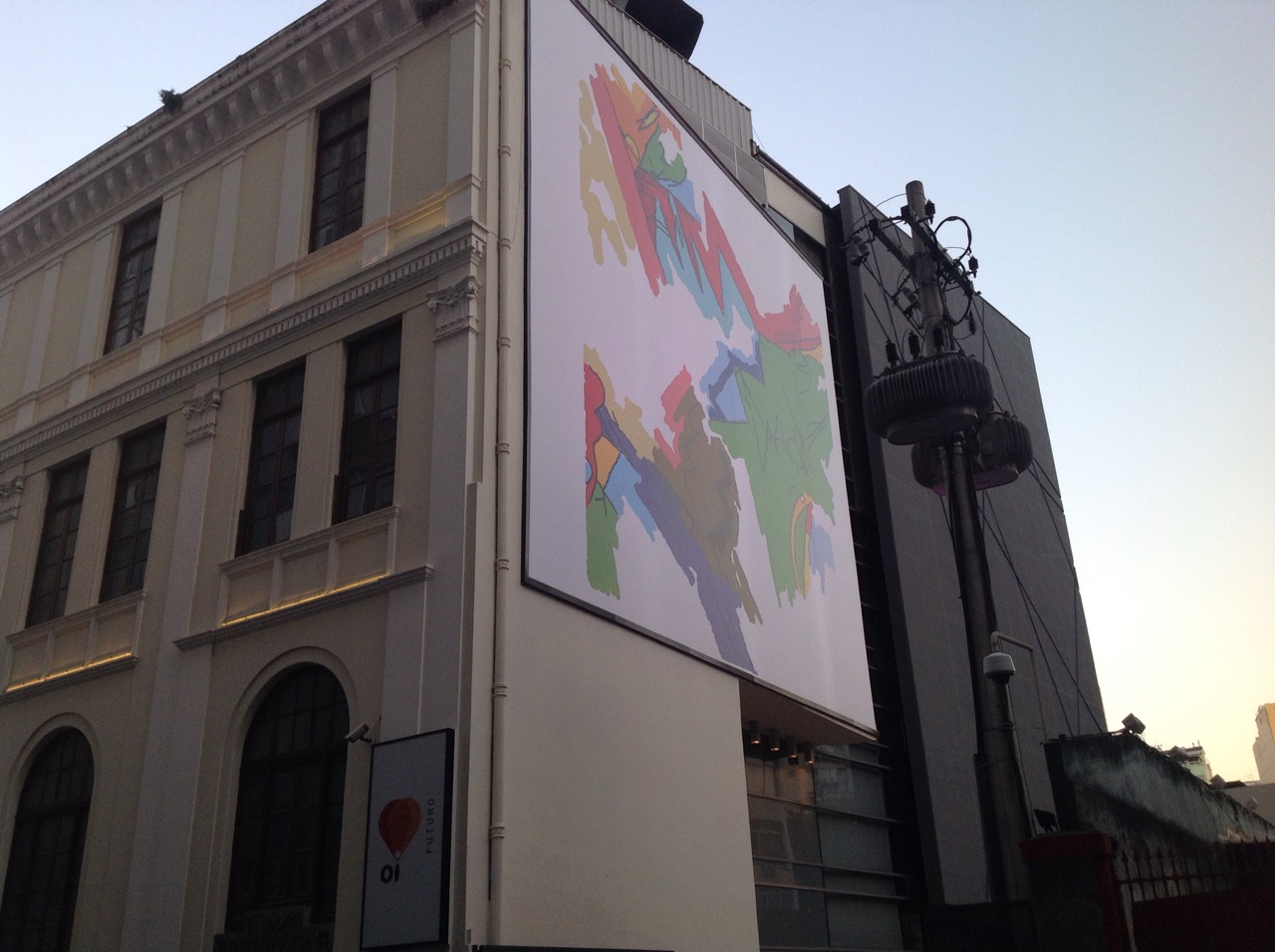 Oi Futura Gallery frontage with Wakl in Rio